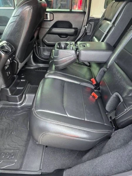 2019 Jeep JL Wrangler - Image 7 of 7