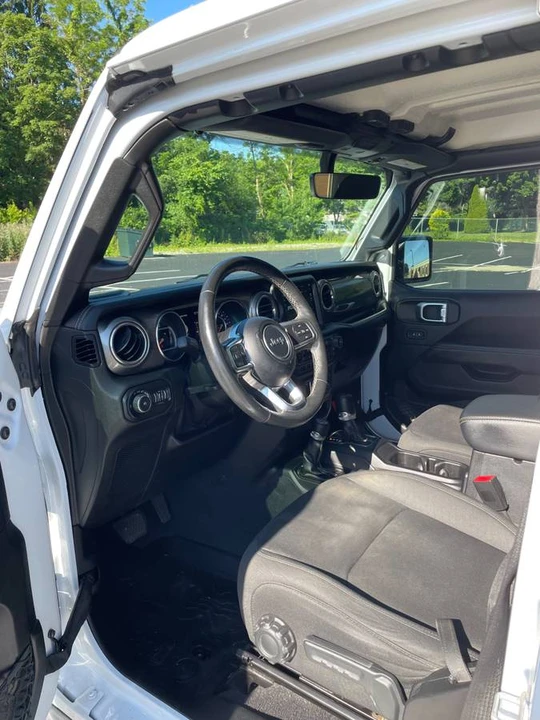 2019 Jeep JL Wrangler - Image 6 of 10
