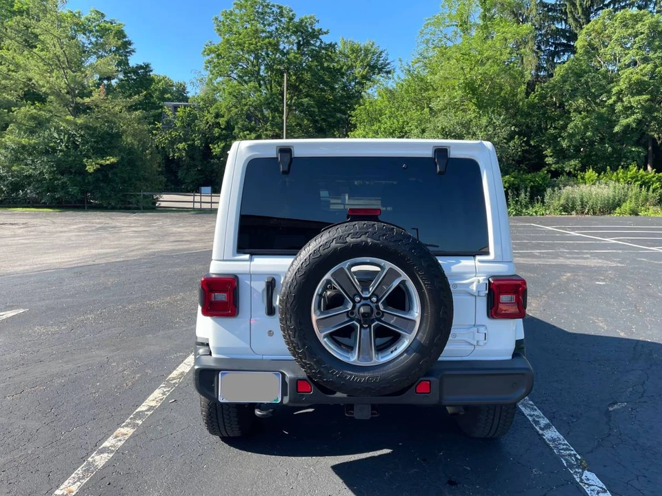 2019 Jeep JL Wrangler - Image 4 of 10