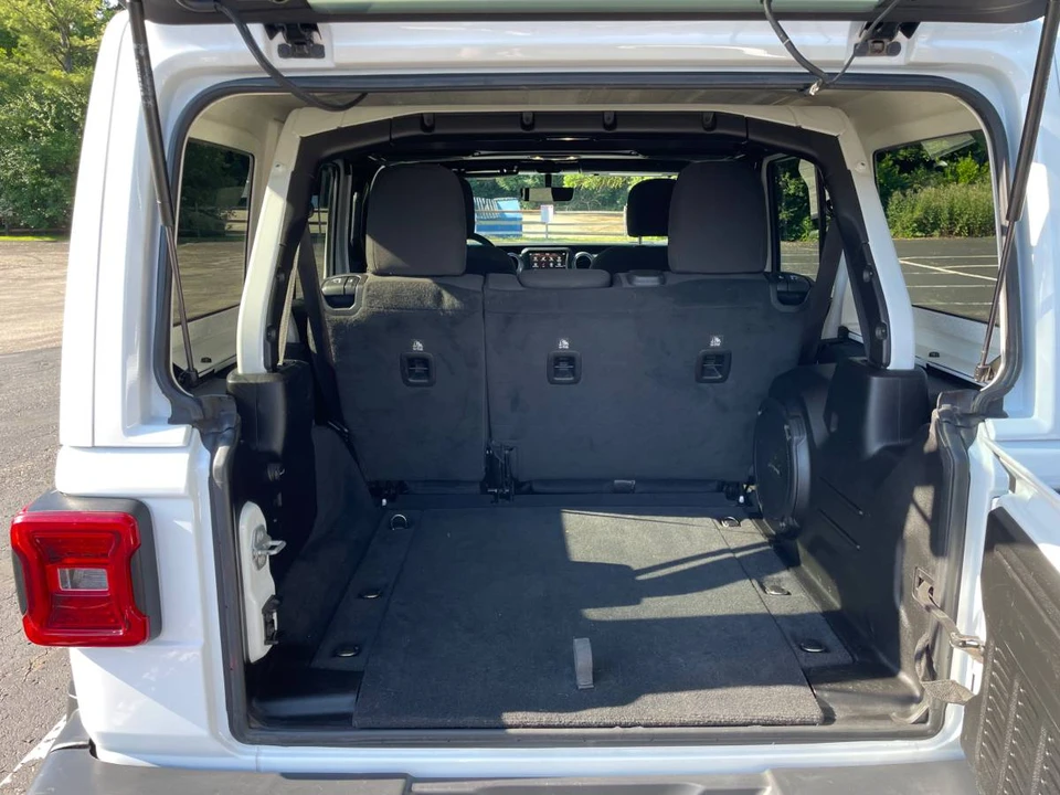 2019 Jeep JL Wrangler - Image 5 of 10