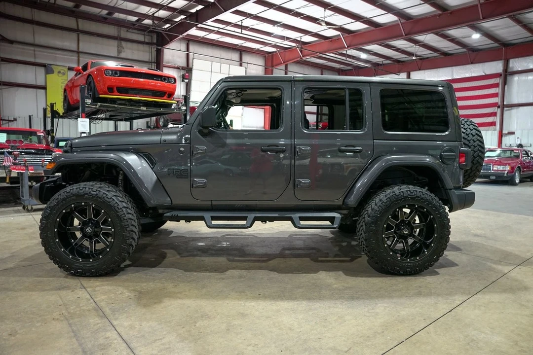 2019 Jeep JL Wrangler - Image 25 of 31