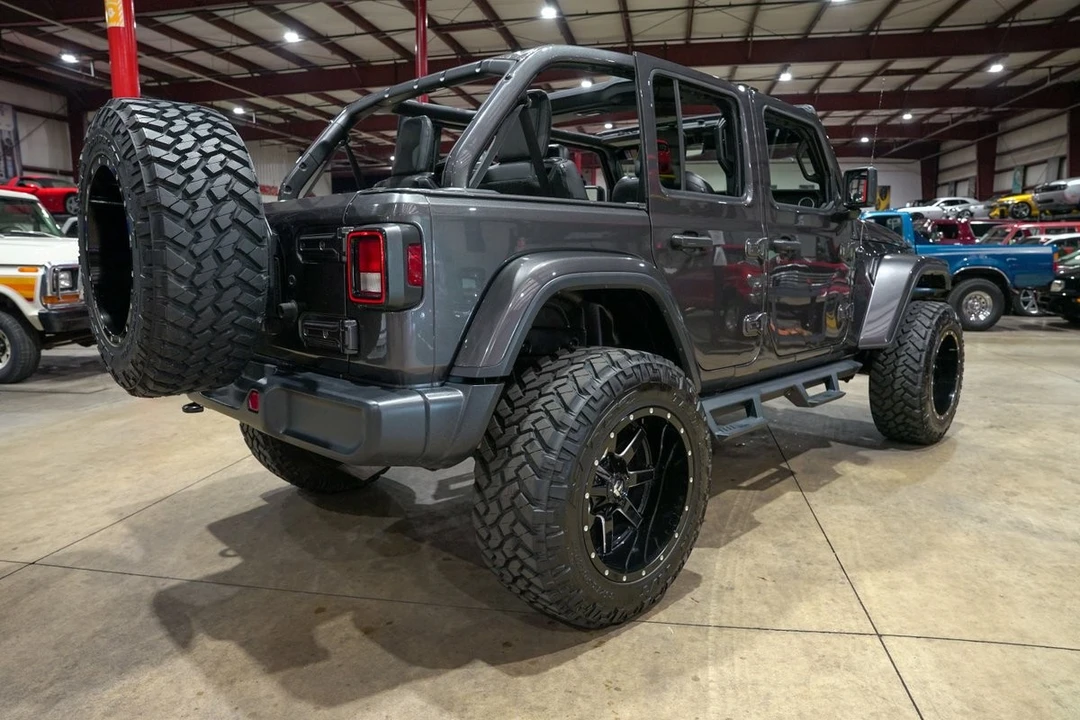 2019 Jeep JL Wrangler - Image 8 of 31
