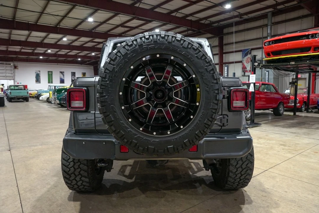 2019 Jeep JL Wrangler - Image 7 of 31