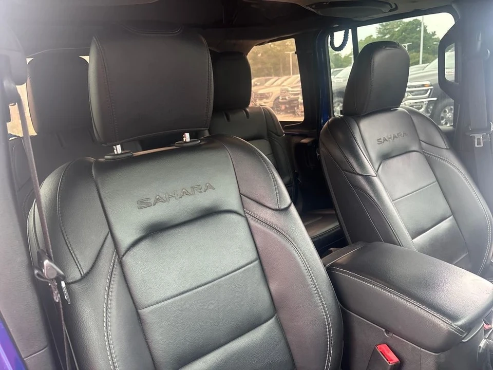 2019 Jeep JL Wrangler - Image 11 of 12