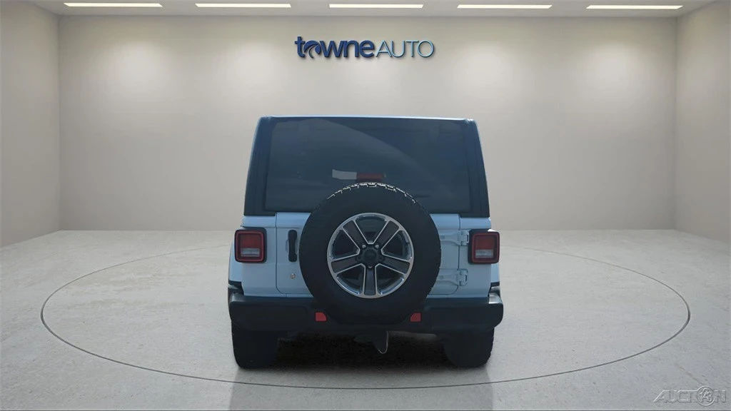 2019 Jeep JL Wrangler - Image 4 of 12