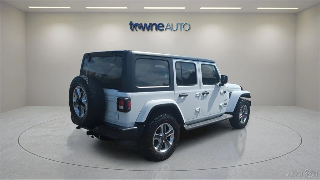2019 Jeep JL Wrangler - Image 5 of 12