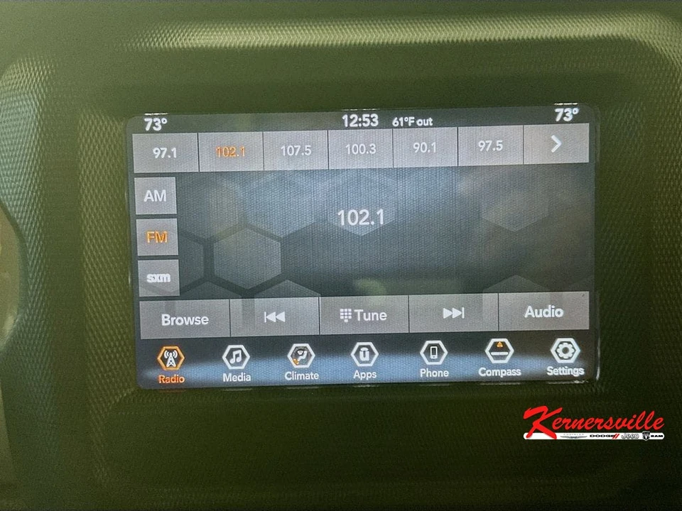 2019 Jeep JL Wrangler - Image 17 of 24