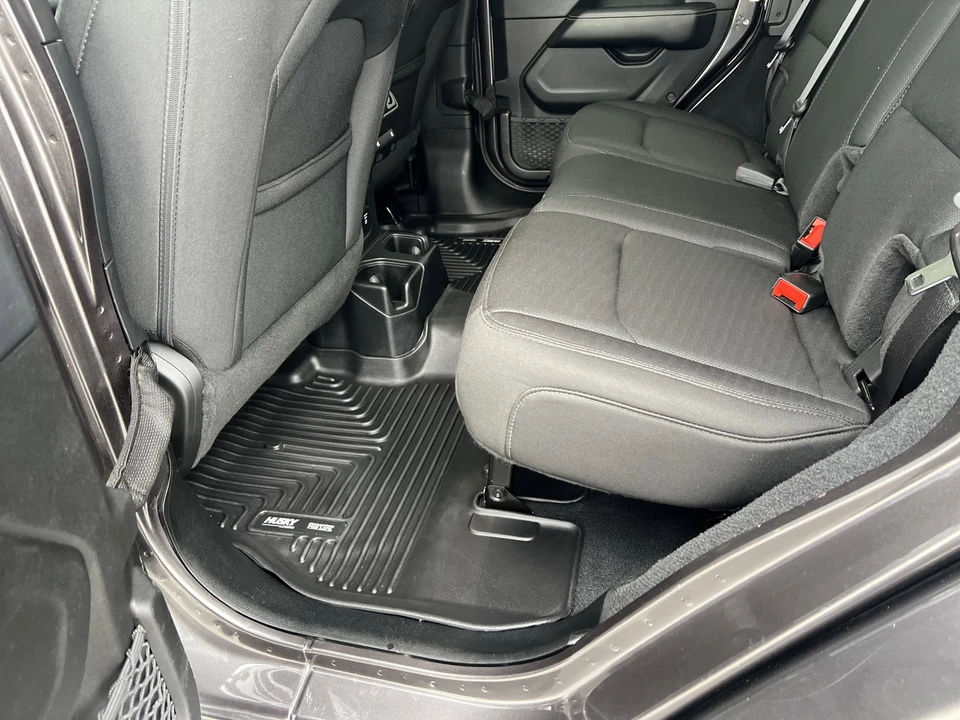 2019 Jeep JL Wrangler - Image 11 of 12