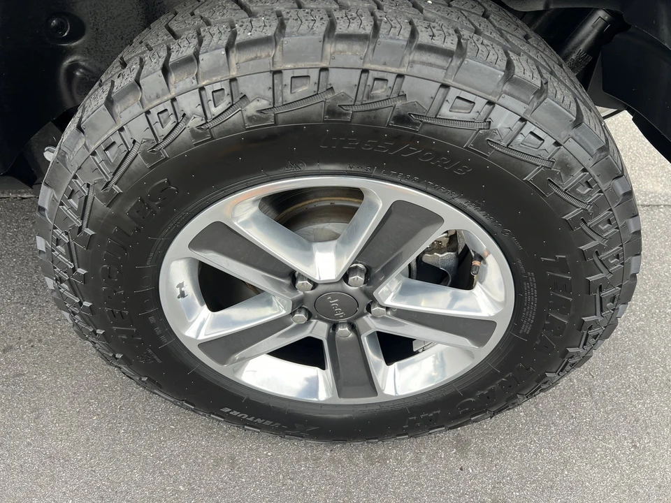2019 Jeep JL Wrangler - Image 10 of 12