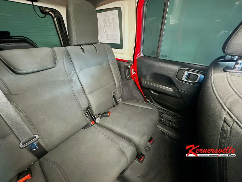 2019 Jeep JL Wrangler - Image 14 of 21