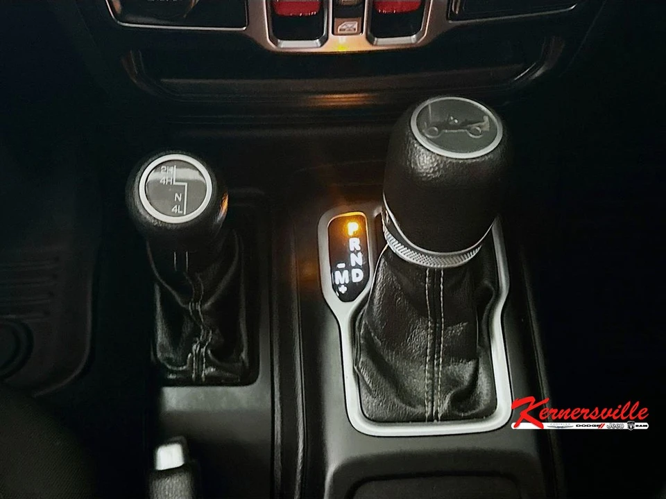 2019 Jeep JL Wrangler - Image 16 of 24