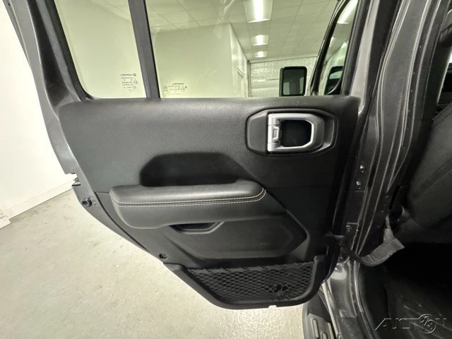 2019 Jeep JL Wrangler - Image 7 of 13