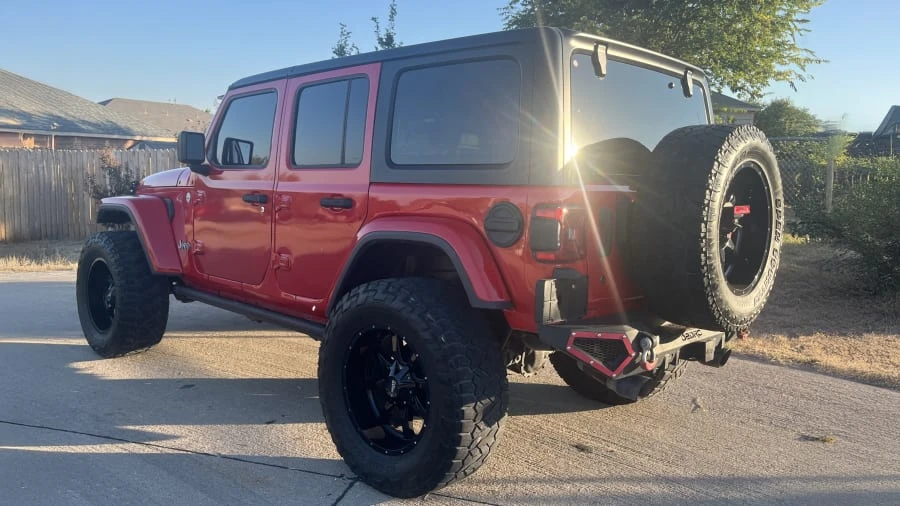 2019 Jeep JL Wrangler - Image 3 of 9