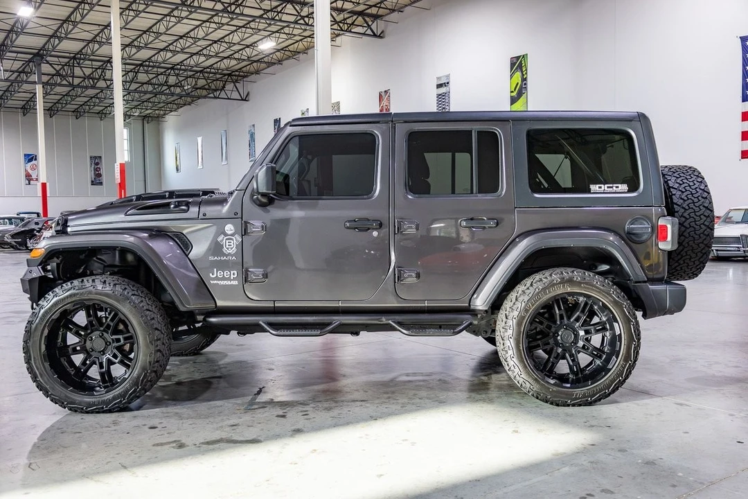 2019 Jeep JL Wrangler - Image 20 of 31
