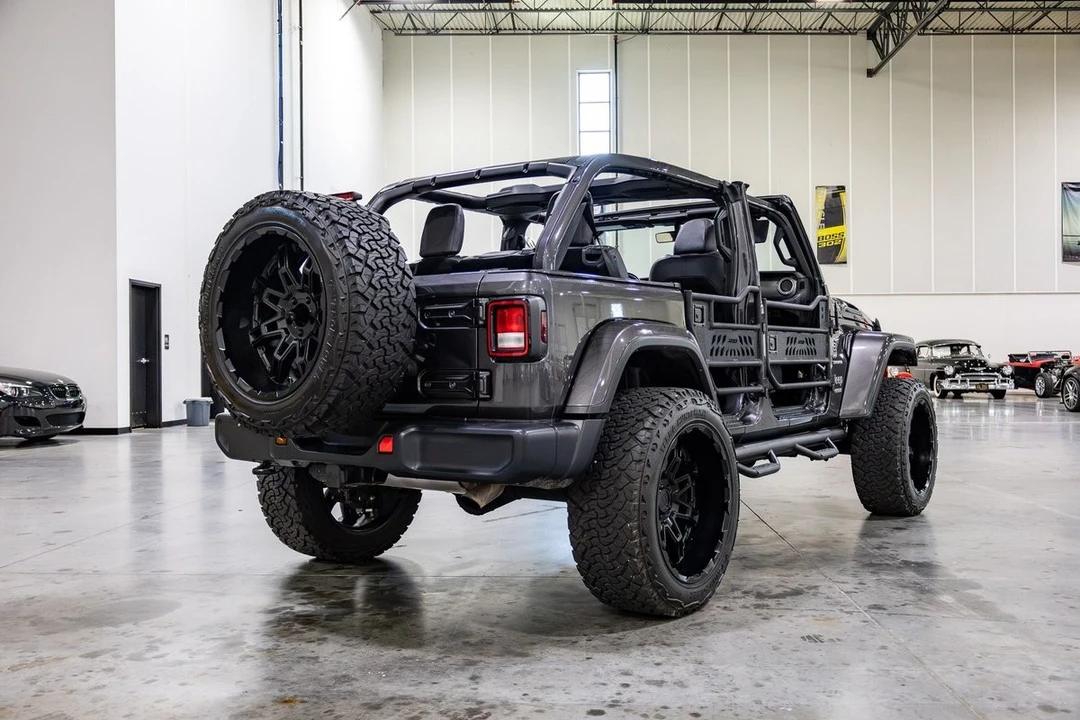 2019 Jeep JL Wrangler - Image 7 of 31