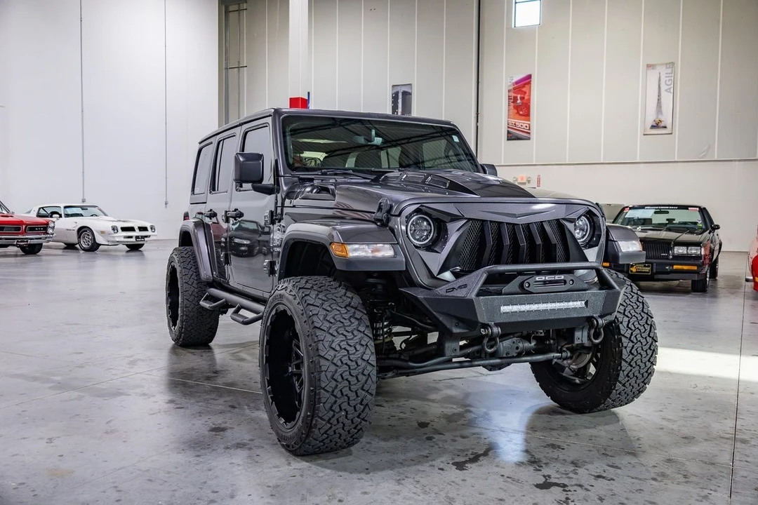 2019 Jeep JL Wrangler - Image 25 of 31