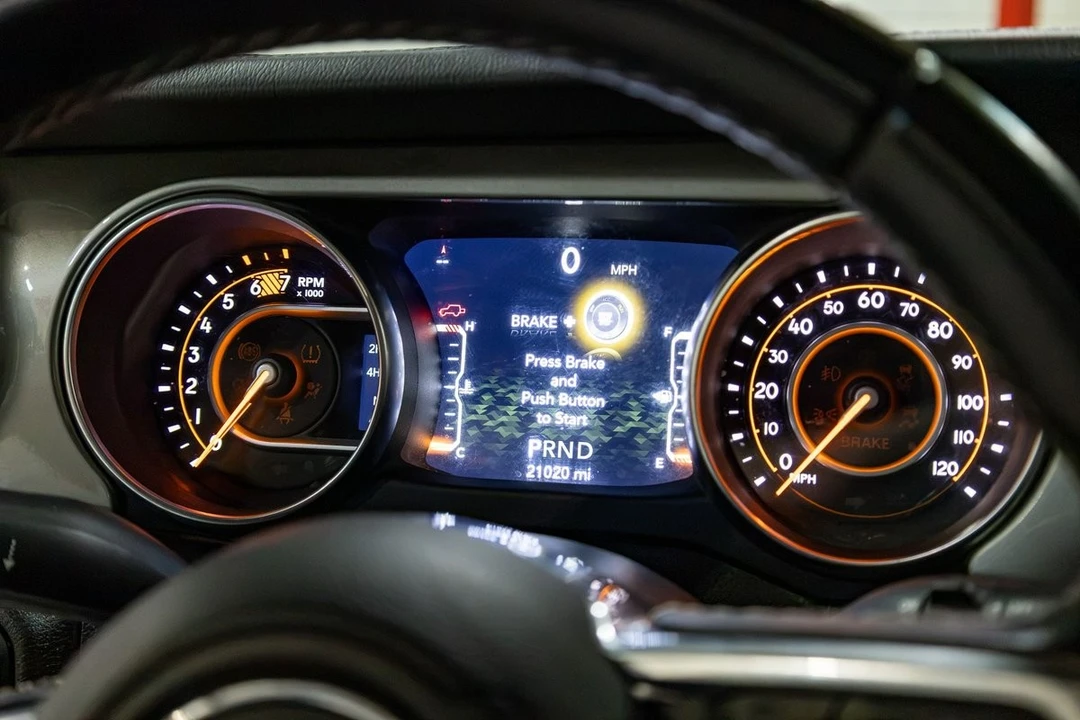2019 Jeep JL Wrangler - Image 12 of 31