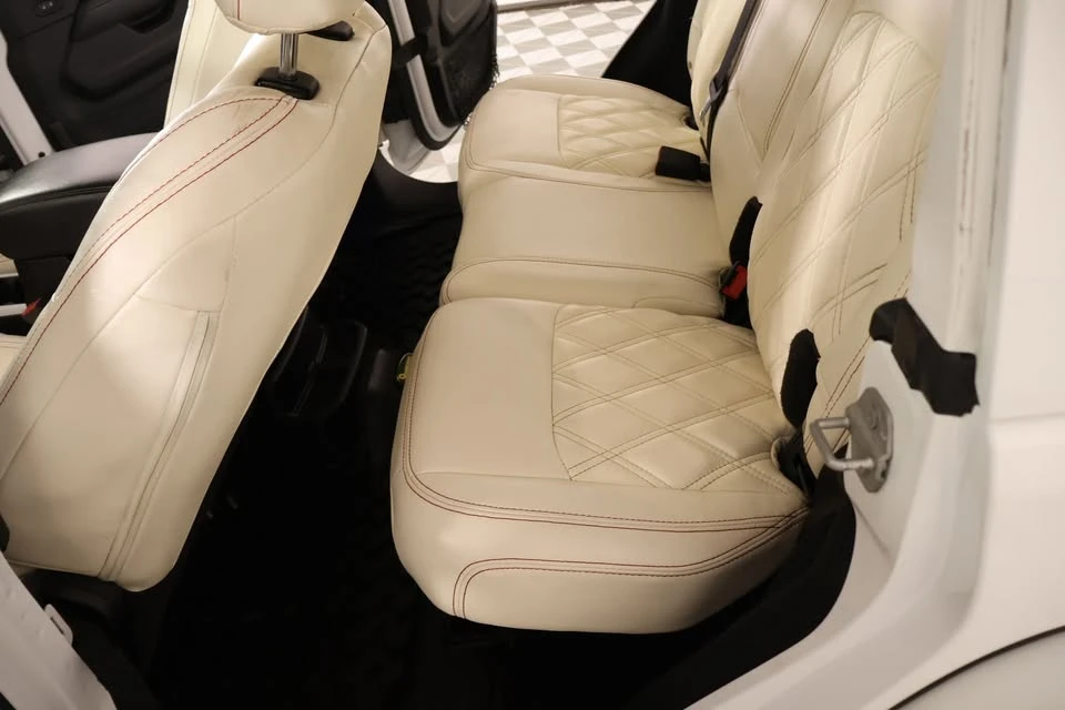 2019 Jeep JL Wrangler - Image 10 of 16
