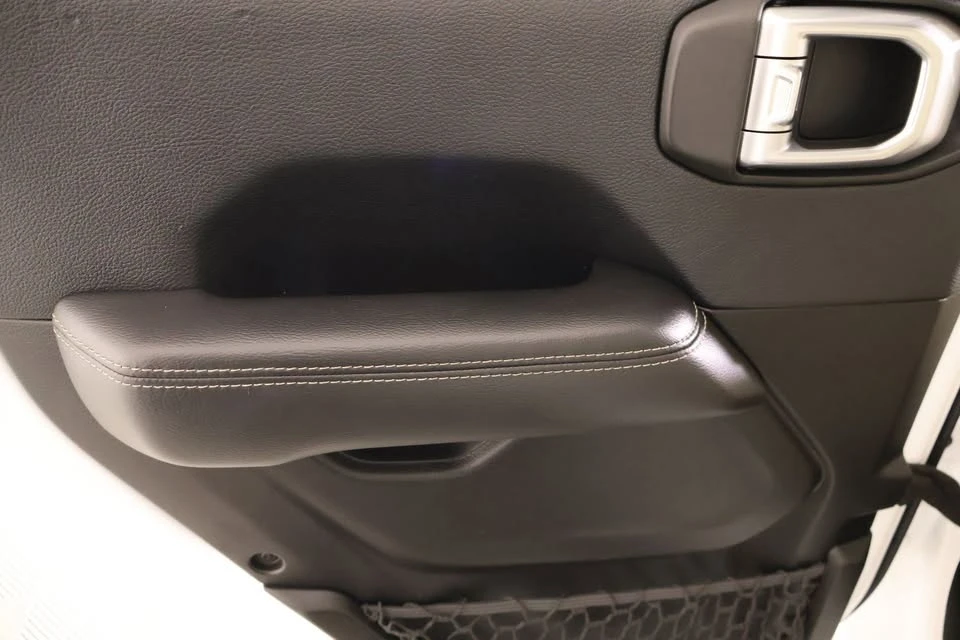 2019 Jeep JL Wrangler - Image 14 of 16