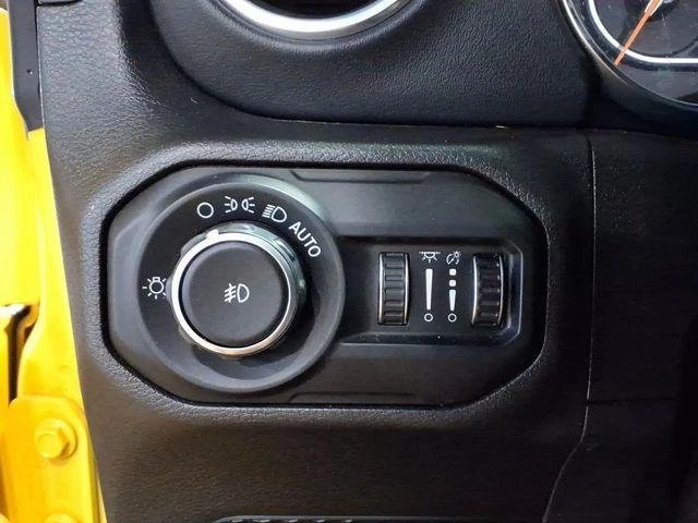 2019 Jeep JL Wrangler - Image 11 of 19