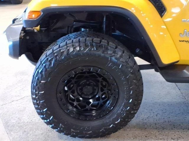 2019 Jeep JL Wrangler - Image 8 of 19