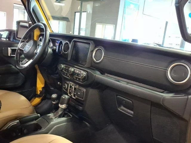 2019 Jeep JL Wrangler - Image 16 of 19