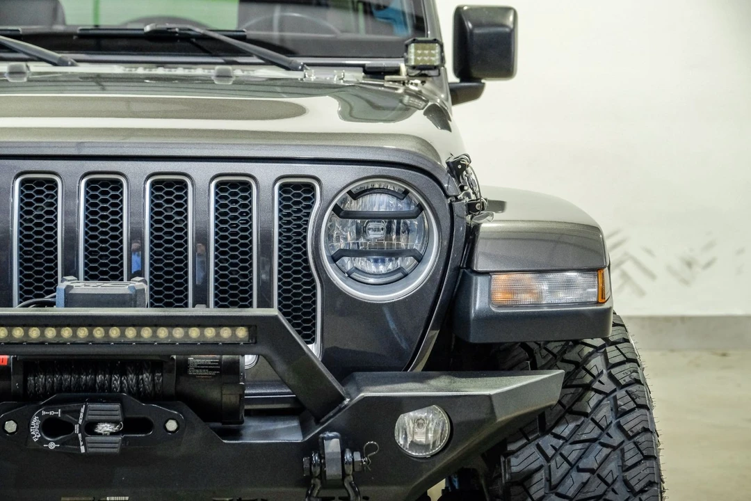 2019 Jeep JL Wrangler - Image 3 of 12