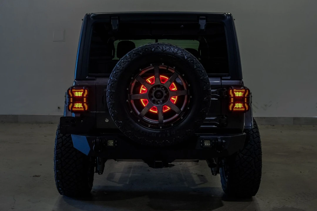 2019 Jeep JL Wrangler - Image 9 of 12