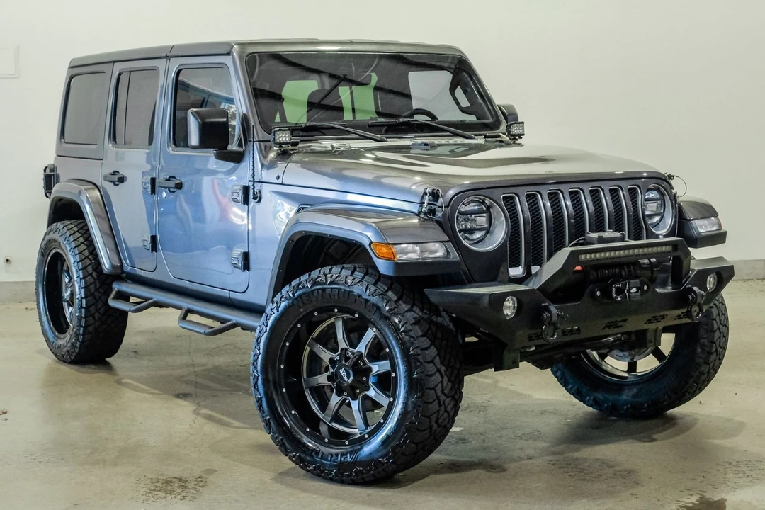 2019 Jeep JL Wrangler - Image 4 of 12