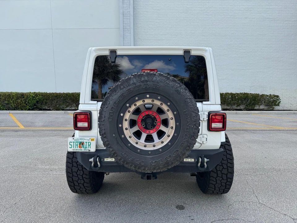 2019 Jeep JL Wrangler - Image 13 of 31