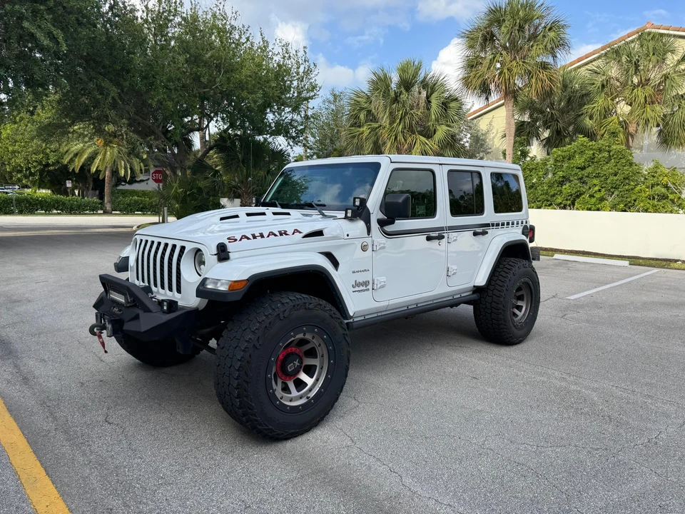 2019 Jeep JL Wrangler - Image 9 of 31
