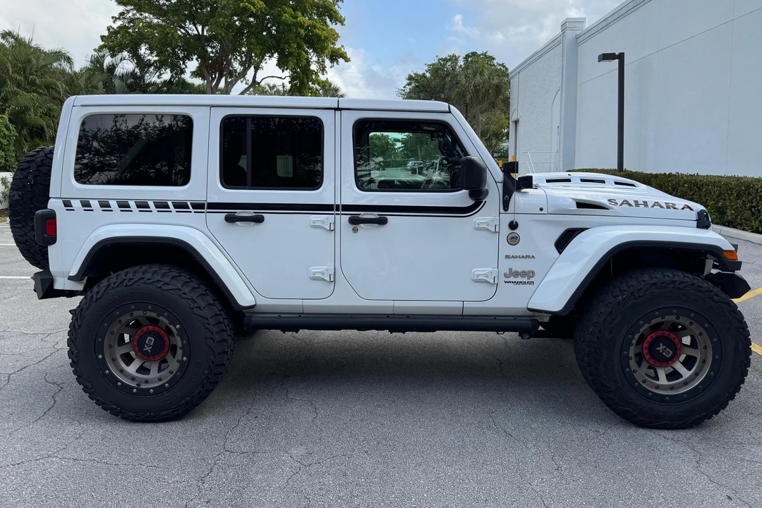 2019 Jeep JL Wrangler - Image 3 of 31