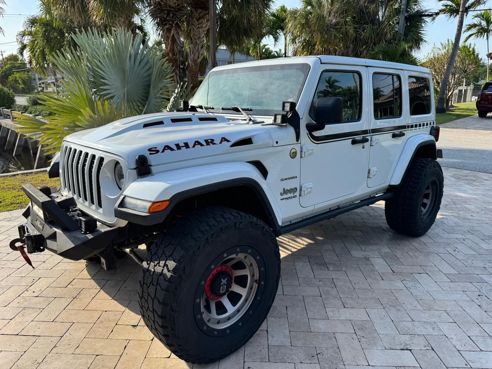 2019 Jeep JL Wrangler - Image 26 of 31