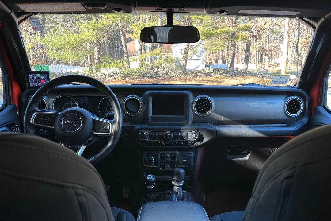 2019 Jeep JL Wrangler - Image 27 of 30