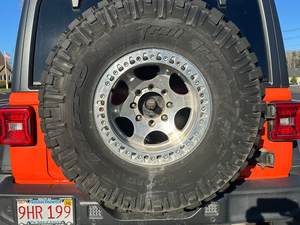 2019 Jeep JL Wrangler - Image 26 of 30
