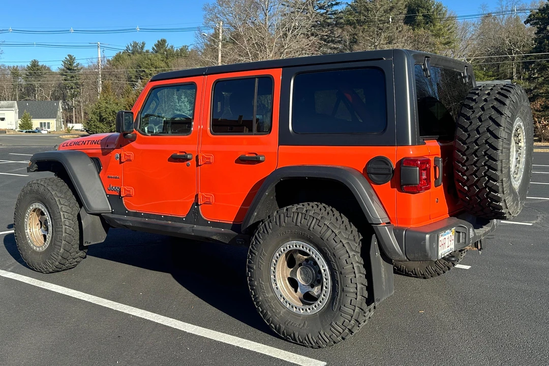 2019 Jeep JL Wrangler - Image 4 of 30
