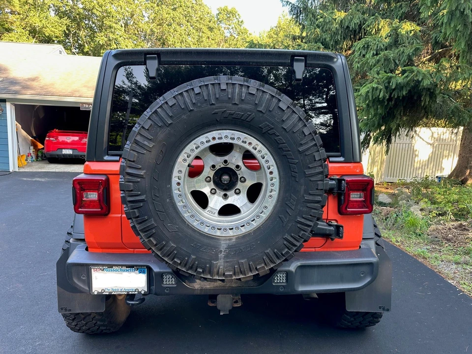 2019 Jeep JL Wrangler - Image 10 of 30