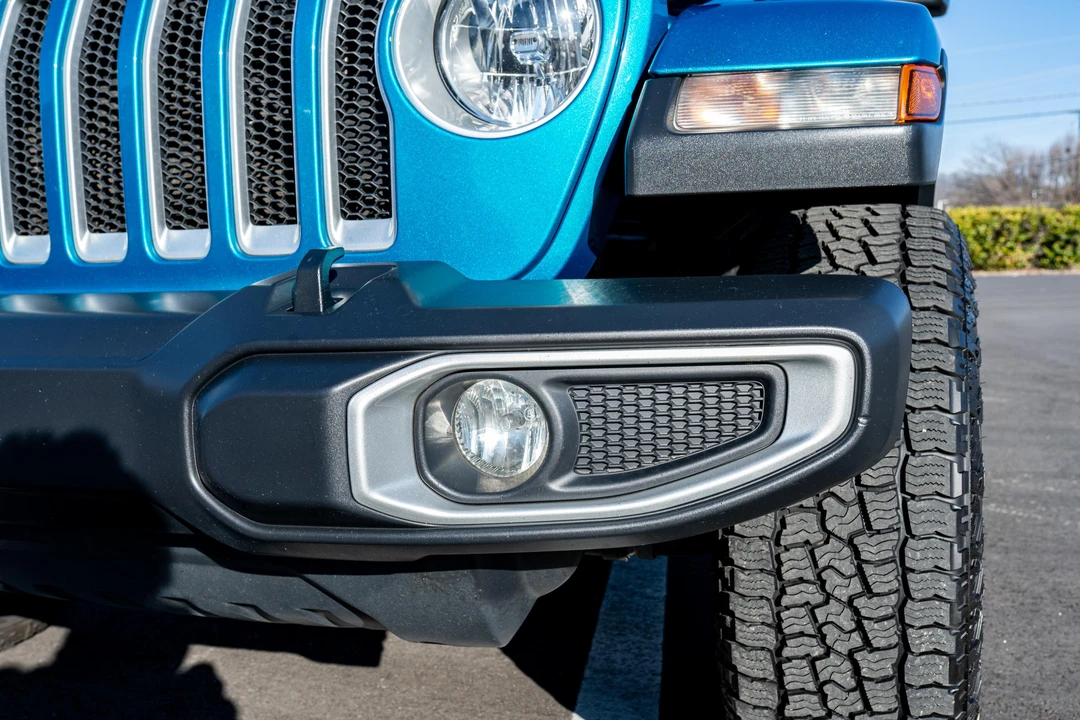 2019 Jeep JL Wrangler - Image 12 of 31