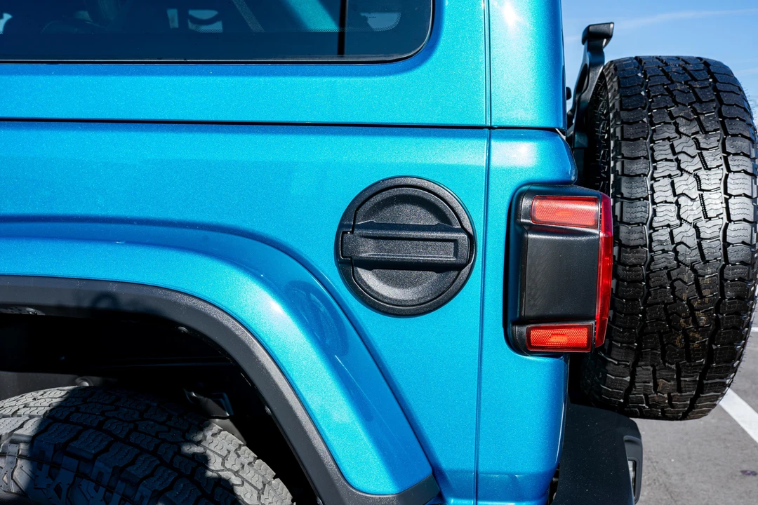 2019 Jeep JL Wrangler - Image 30 of 31