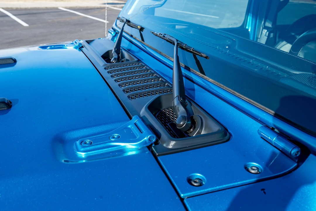 2019 Jeep JL Wrangler - Image 17 of 31