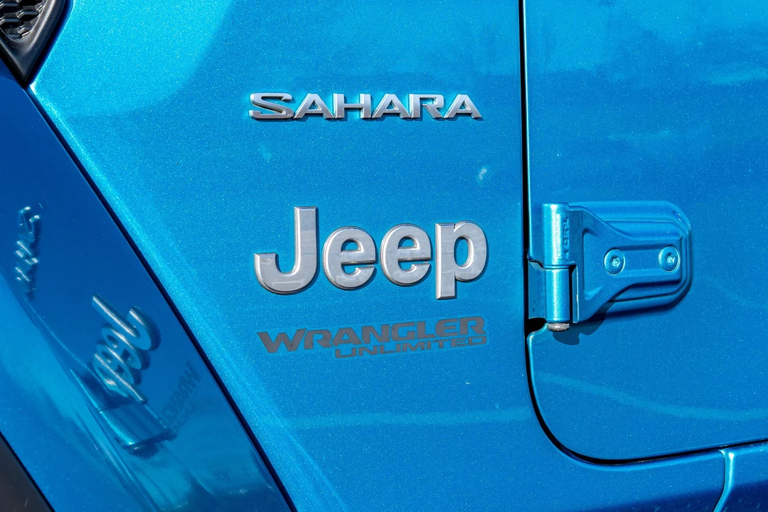 2019 Jeep JL Wrangler - Image 18 of 31