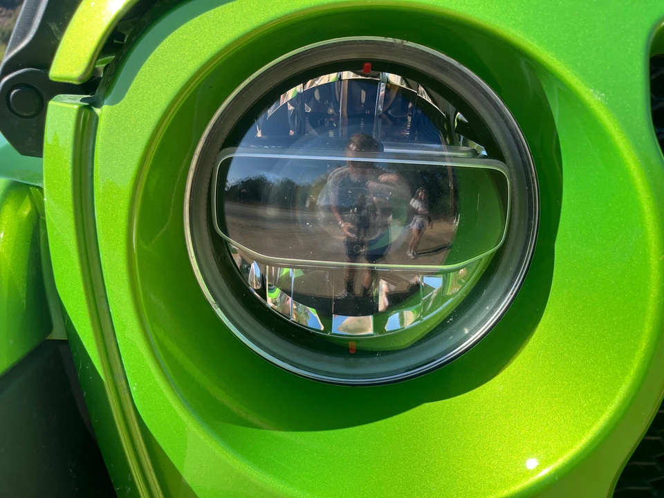 2019 Jeep JL Wrangler - Image 18 of 31