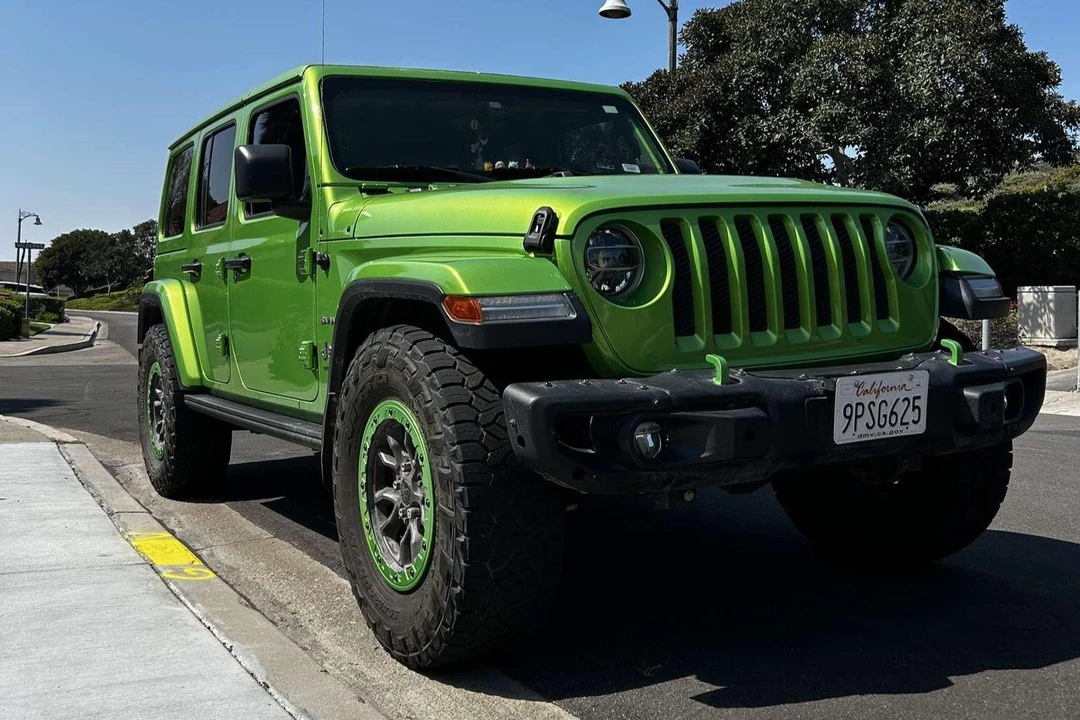 2019 Jeep JL Wrangler - Image 15 of 31