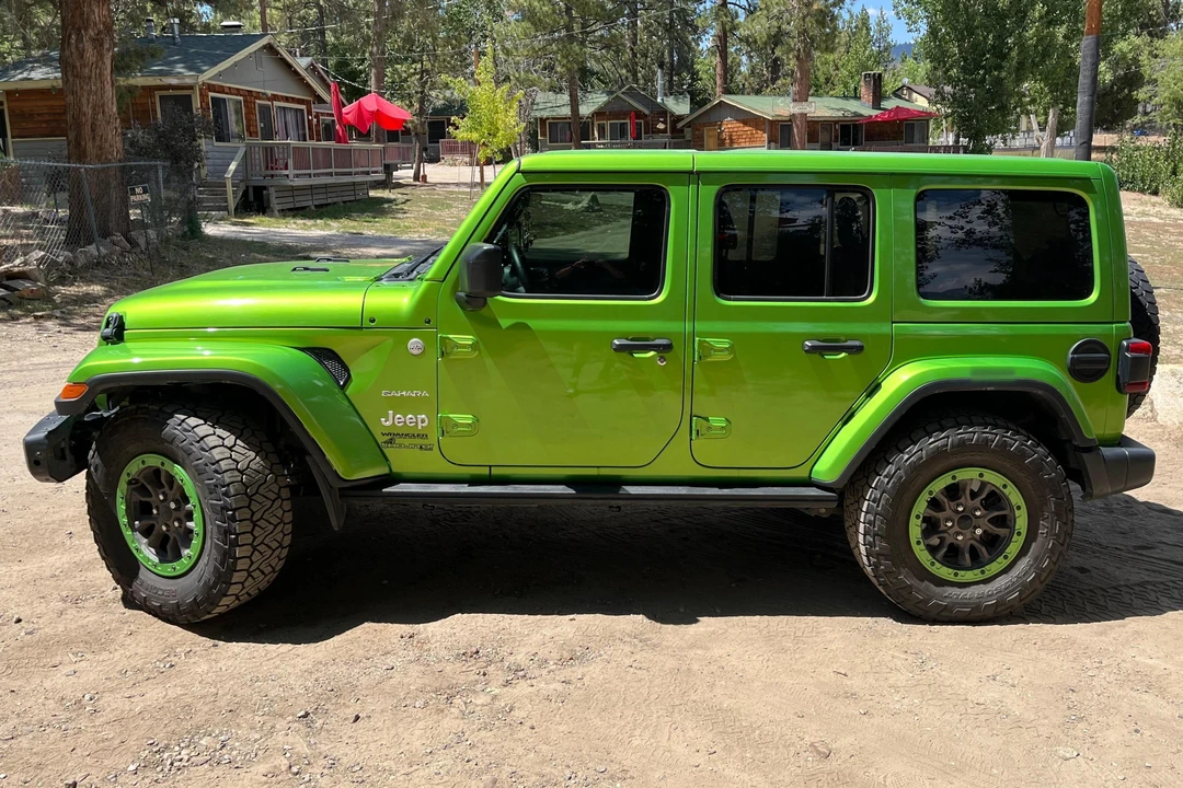 2019 Jeep JL Wrangler - Image 3 of 31
