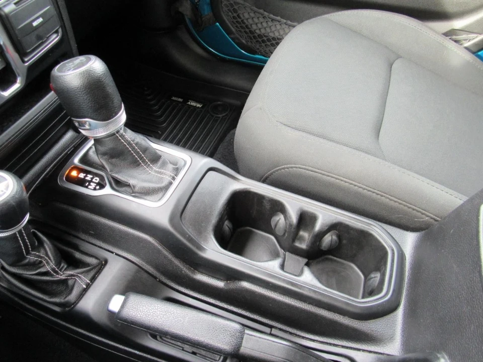 2019 Jeep JL Wrangler - Image 7 of 12