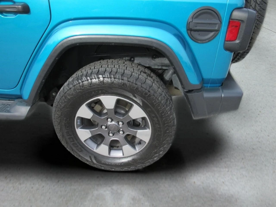 2019 Jeep JL Wrangler - Image 4 of 12