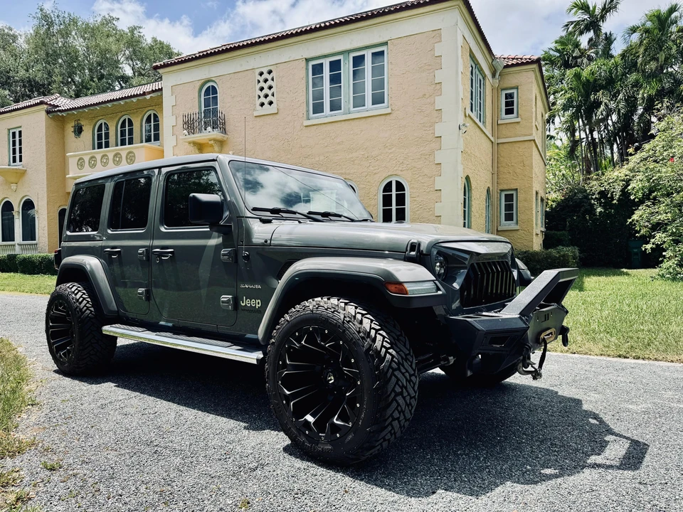 2019 Jeep JL Wrangler - Image 19 of 31
