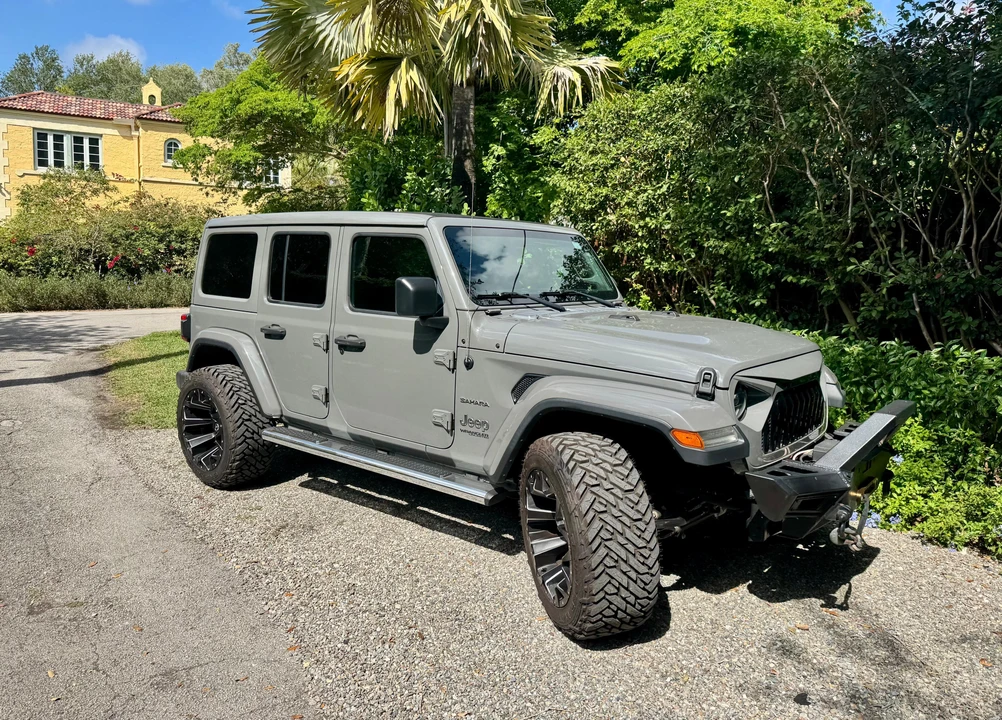 2019 Jeep JL Wrangler - Image 18 of 31