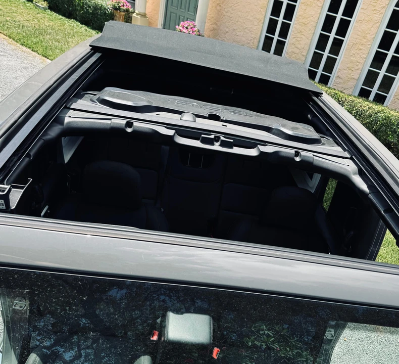 2019 Jeep JL Wrangler - Image 23 of 31
