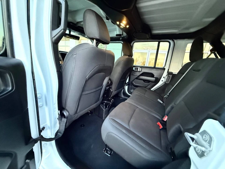 2019 Jeep JL Wrangler - Image 11 of 21